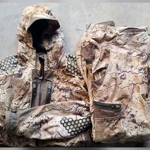 Pnuma Selkirk Terra XL Jacket and Bibs